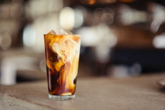 Beverages to Enjoy with Cigars