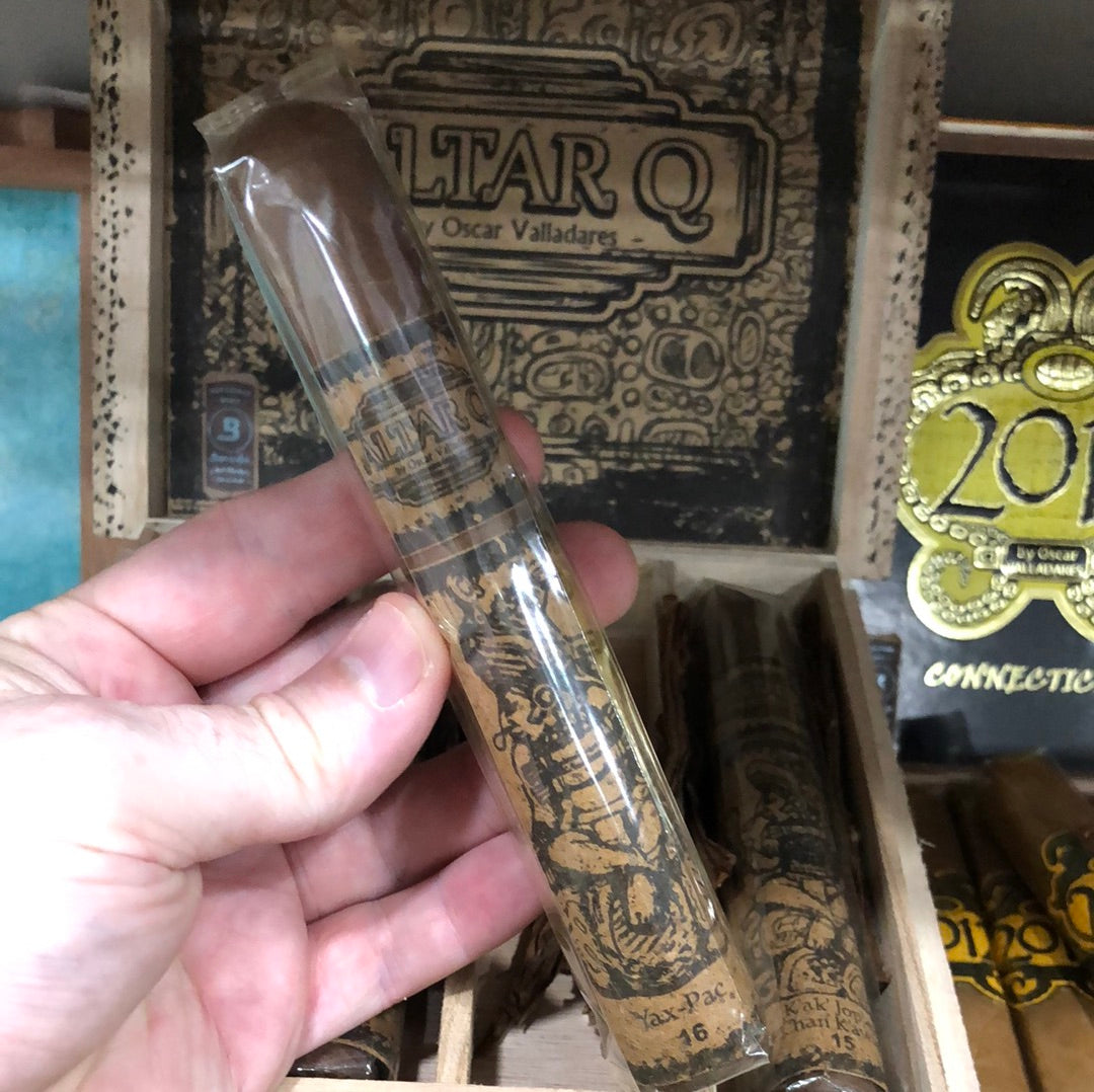 Oscar - Altar Q Sumatra Toro