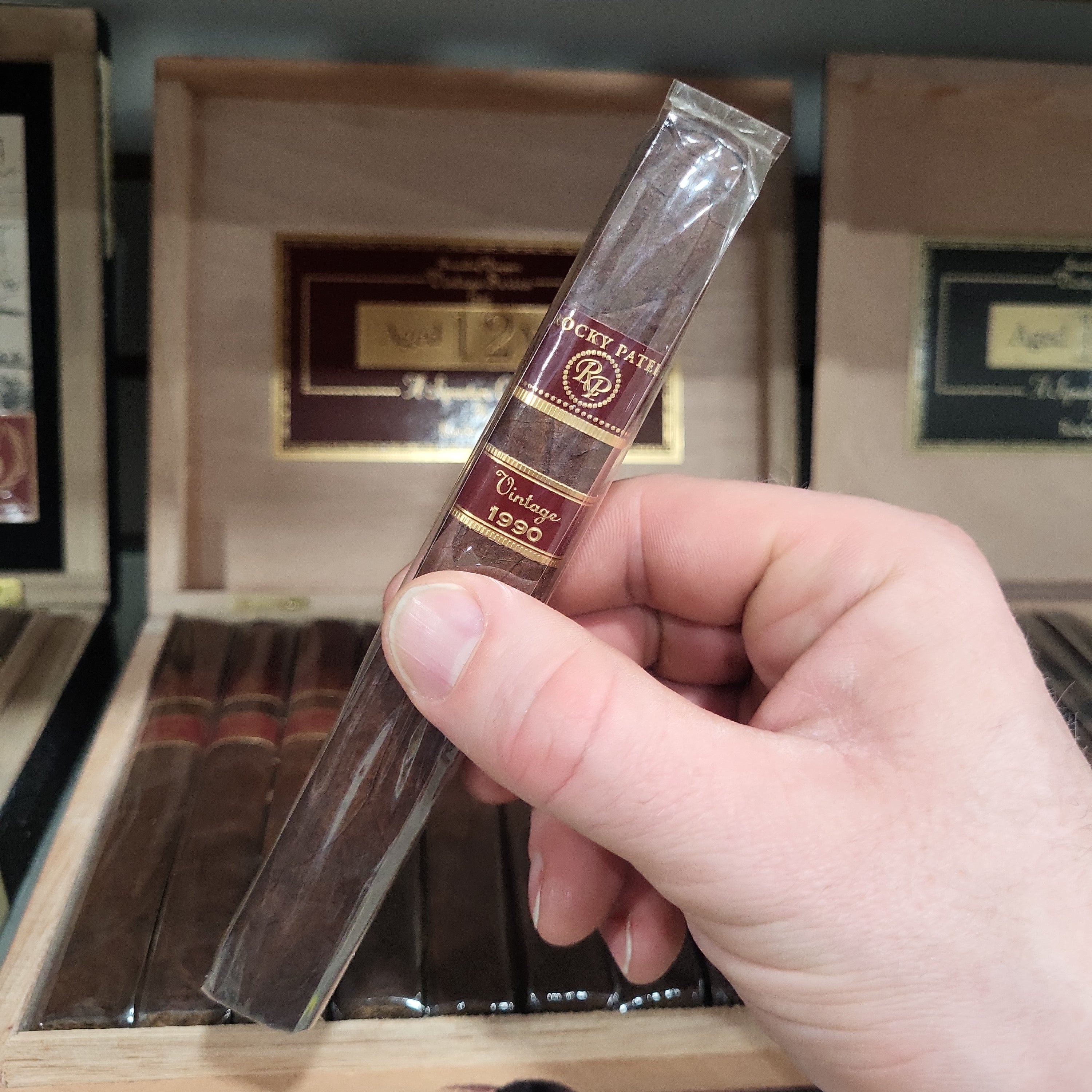 Cygaro ROCKY PATEL VINTAGE 1990 ROBUSTO GLASS TUBO (1) - 55,50 Zł