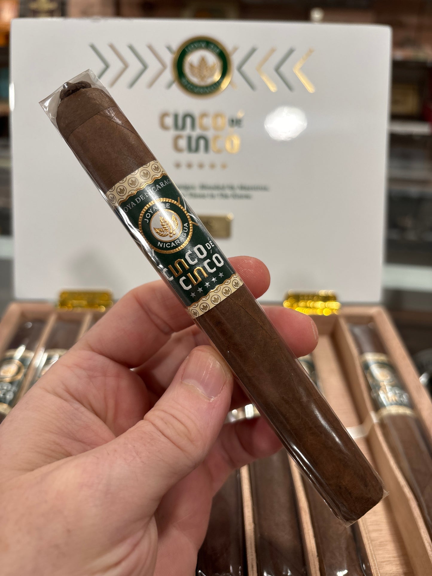 DE JDN - Cinco de Cinco Corona Extra