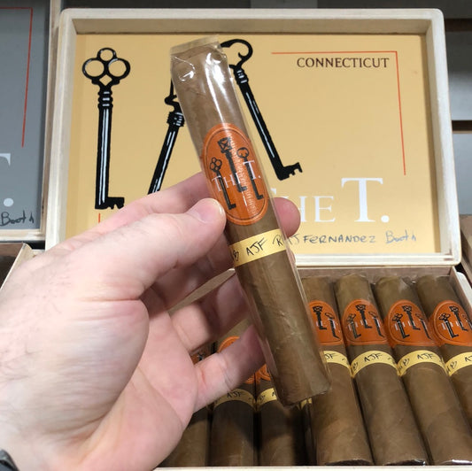 Caldwell - The T. Connecticut Double Robusto