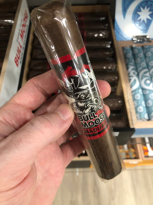 Foundry - Chillin Moose Bull Moose Maduro Gigante XL 6x70