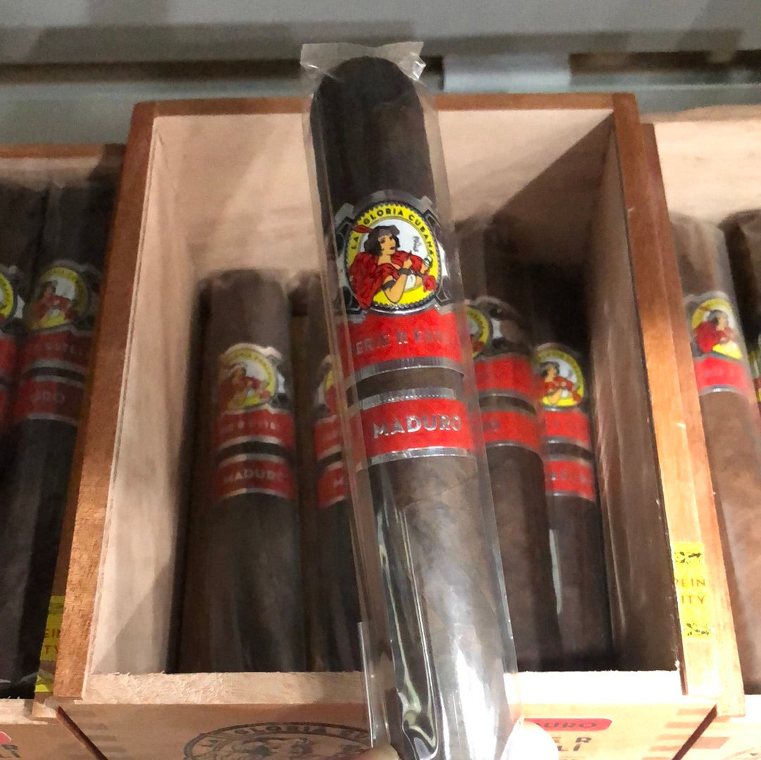 La Gloria Cubana - Serie R Esteli Maduro 60