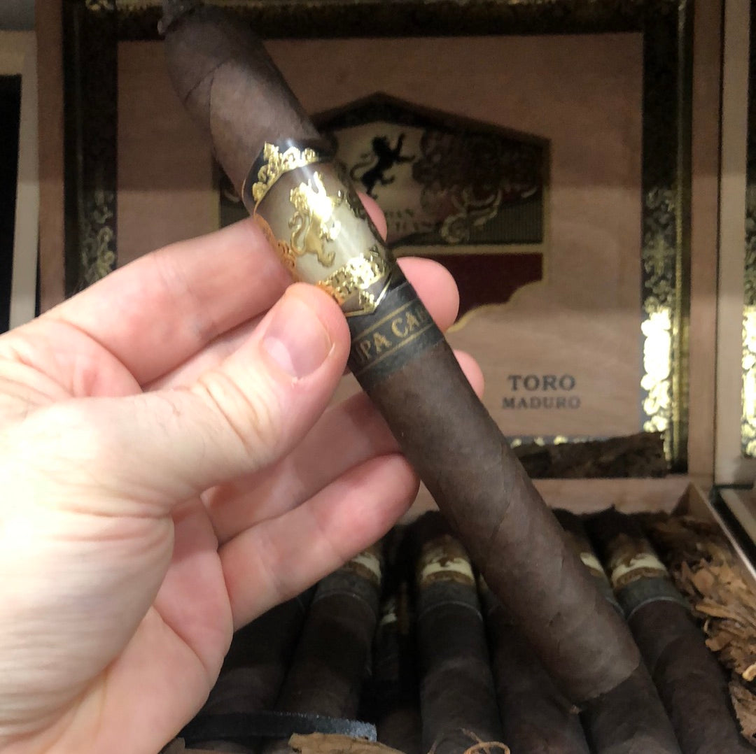 Esteban Carreras - Chupacabra Maduro Toro