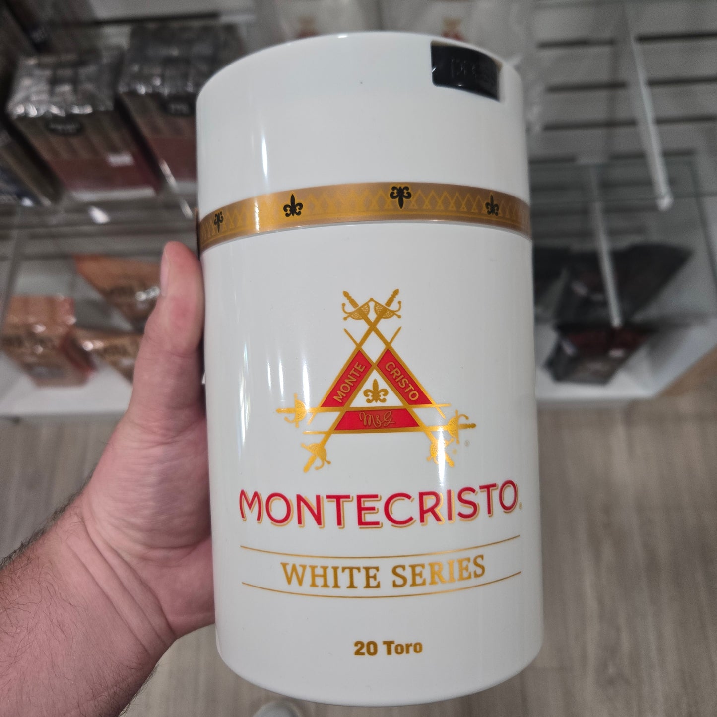 Montecristo - White Toro (Jar of 20)