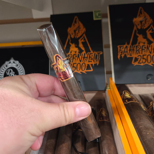 Fahrenheit 2500 Toro