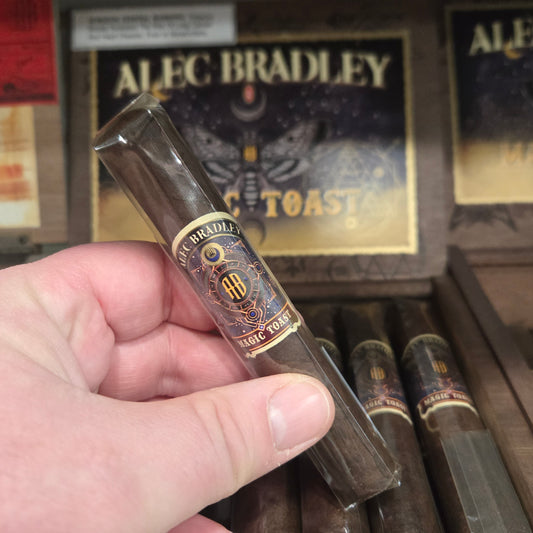 Alec Bradley - Magic Toast Robusto