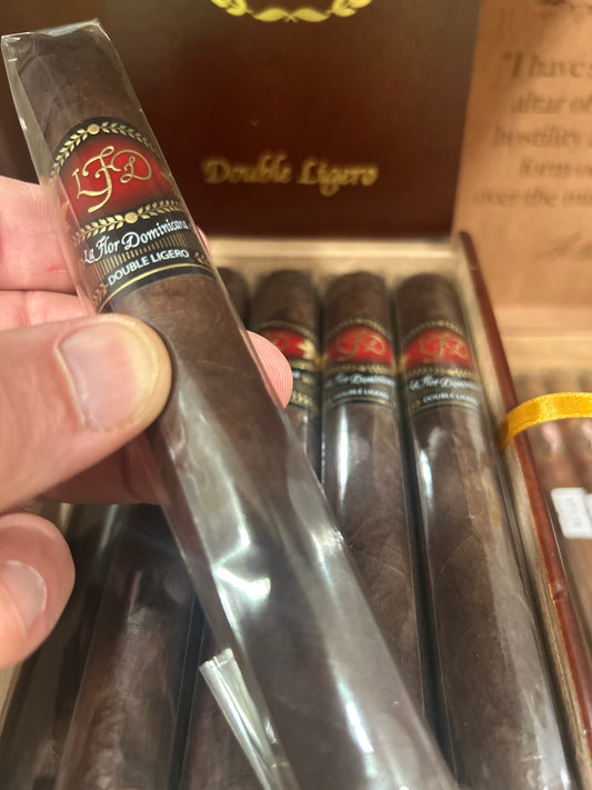 La Flor Dominicana - LFD Double Ligero 654 Maduro