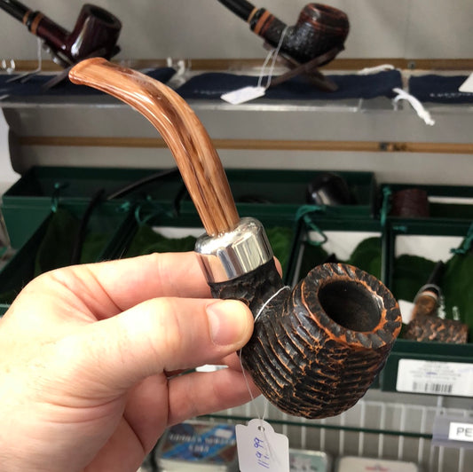Pipe - Peterson Derry Rusticated XL90