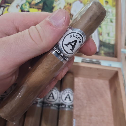 JRE Aladino - Connecticut Robusto 5x50