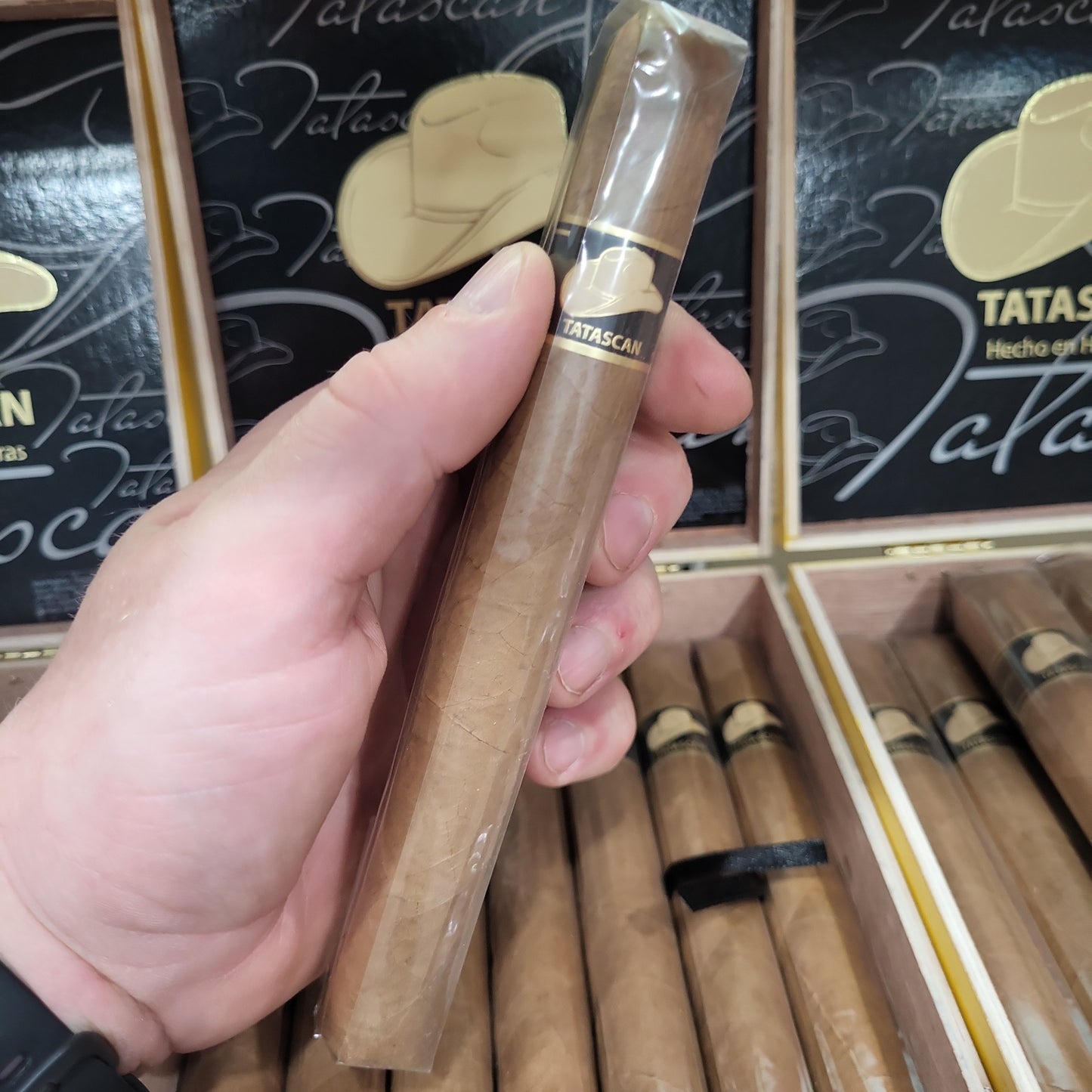 JRE Tatascan Connecticut Gran Churchill 7×52