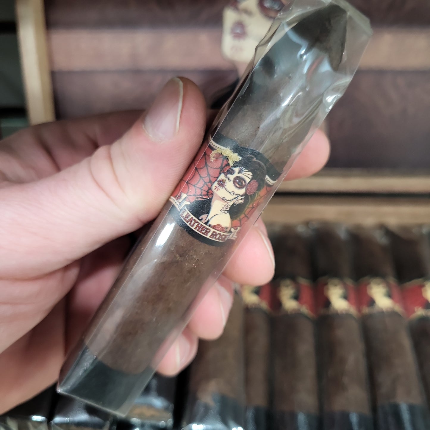 DE Deadwood - Leather Rose Torpedo