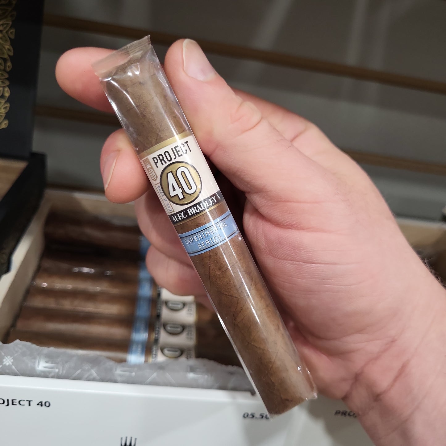 Alec Bradley - Project 40 Robusto