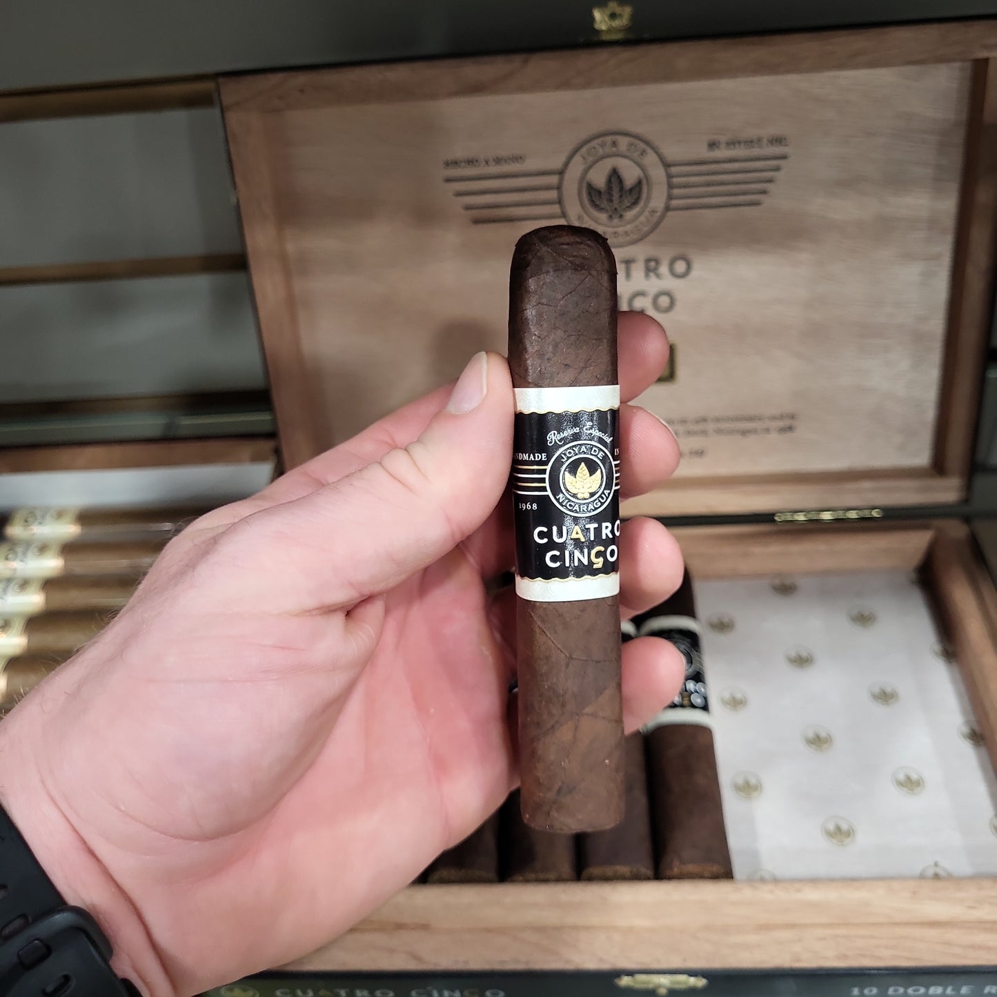 DE JDN - Cuatro Cinco Doble Robusto