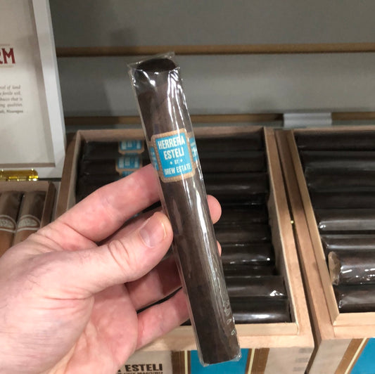 DE Herrera Esteli - Brazilian Maduro Toro