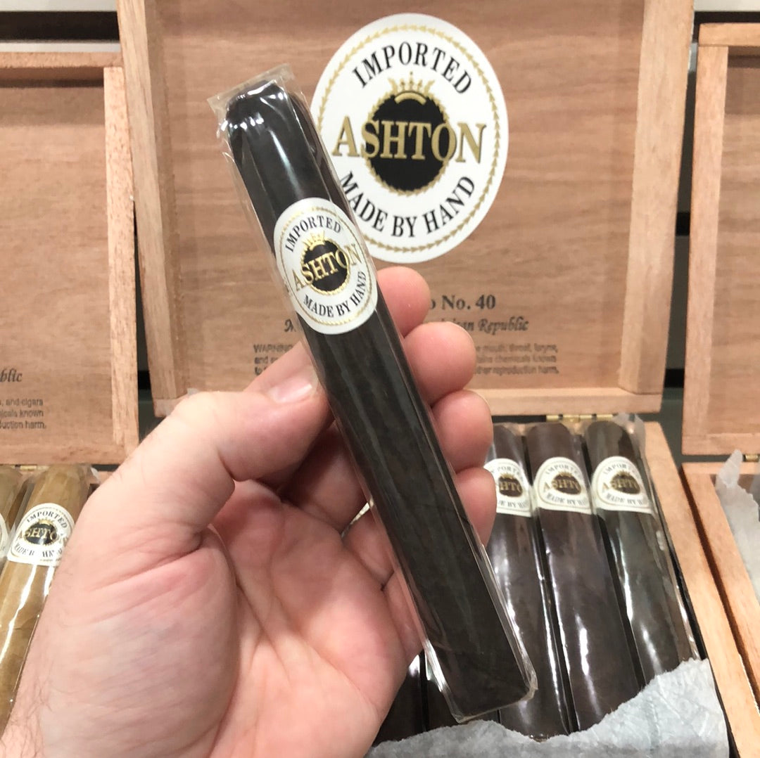 Ashton - Maduro Toro