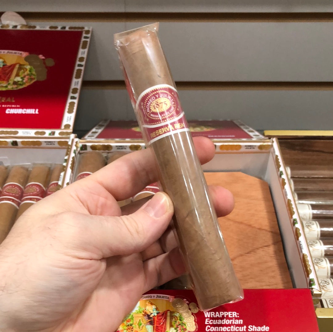 Romeo y Julieta - Reserva Real 6x60 Magnum